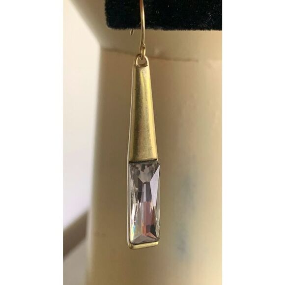 Kenneth Cole Crystal Drop earrings, in Dull Gold finish, Stamped - Picture 1 of 4